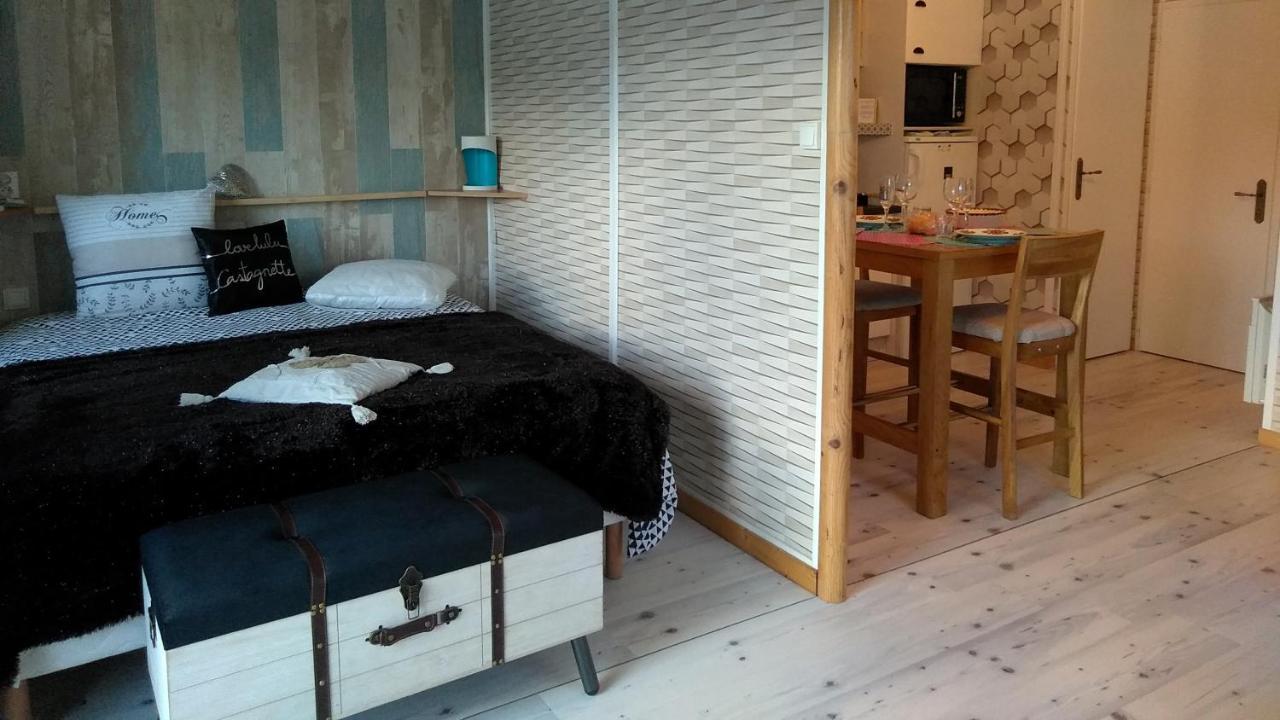 Le Haut Village Chambre D'Hotes Mobi-Loft Cosy Sauna ,Douche ,Chromotherapie アレスト エクステリア 写真